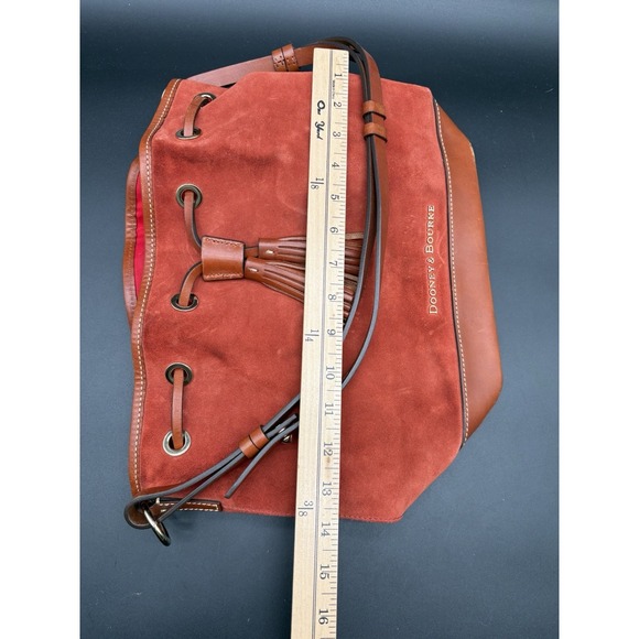 Dooney & Bourke Suede Drawstring Bucket Bag Orange Rust Tassel Leather Vintage - Picture 13 of 14